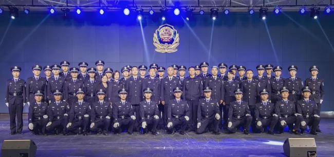 河南警察学院在全国第六届大学生艺术展演活动中荣获一等奖