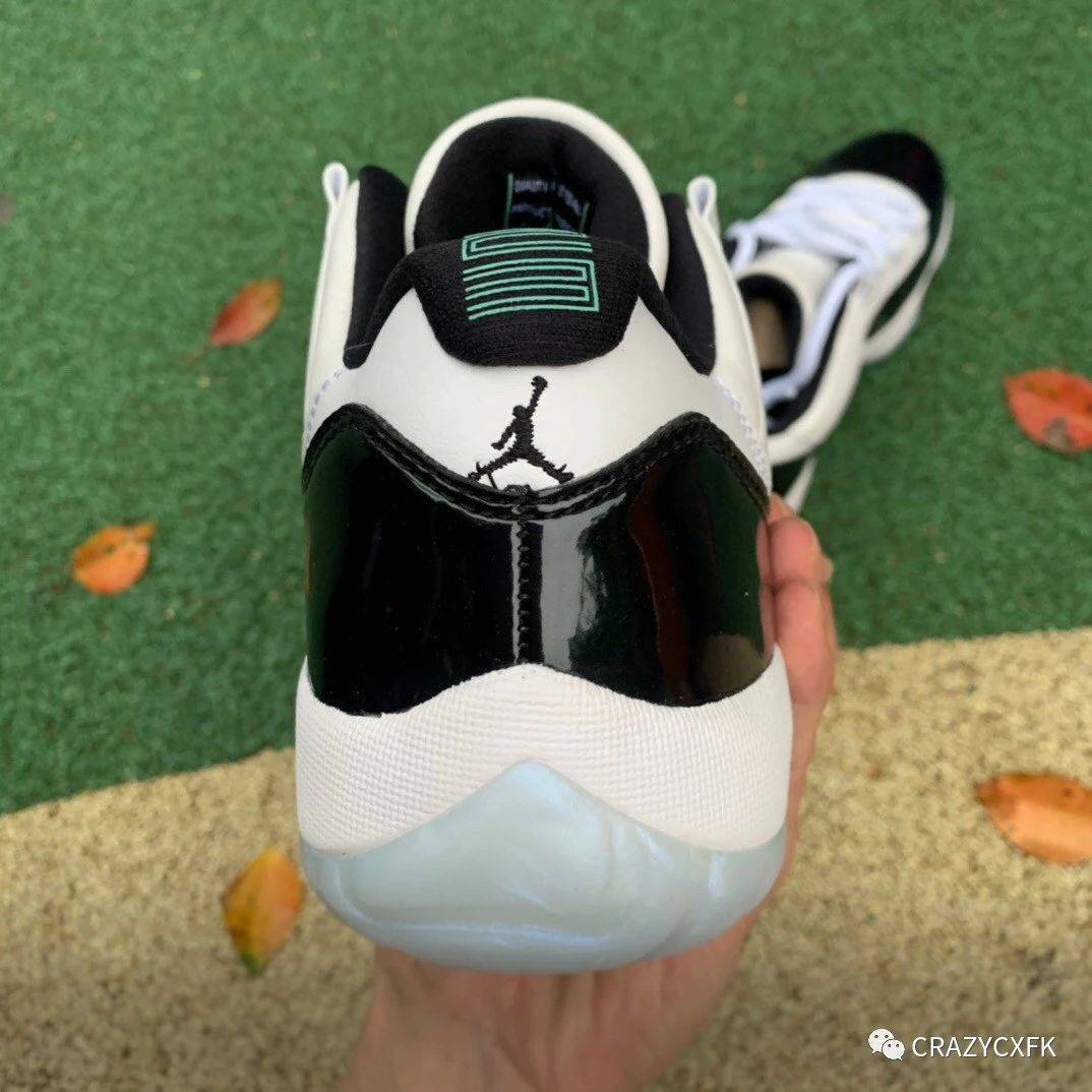 aj11变色龙真假对比,aj11变色龙变色效果图 乔丹aj11变色龙评测airjordan11iridescentlow复活节低帮运动鞋