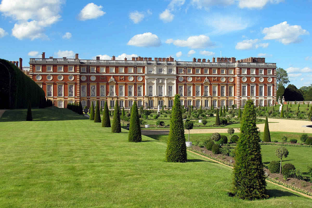 英国必游皇室景点之:汉普顿宫