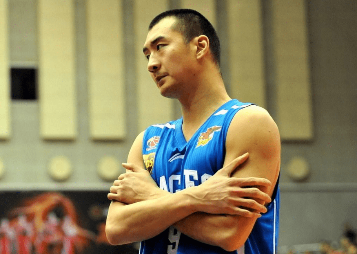 原创正式出山!中国男篮名宿担任球队主教练,曾是nba二轮秀