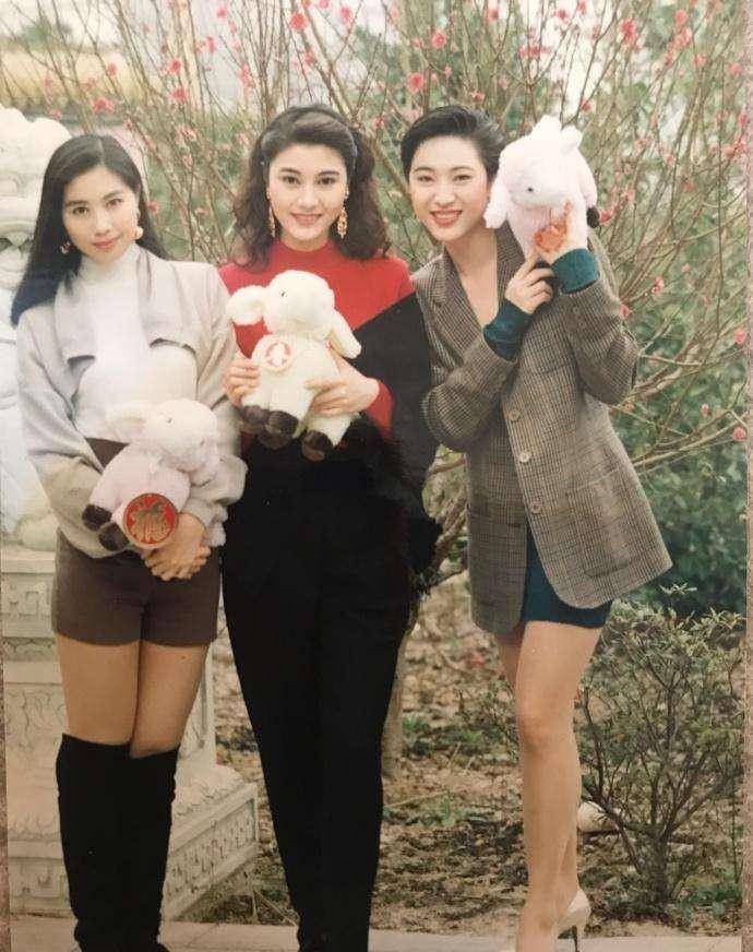 原创争周慧敏男友何超琼老公和李嘉欣不和却被骗财骗色今仍单身