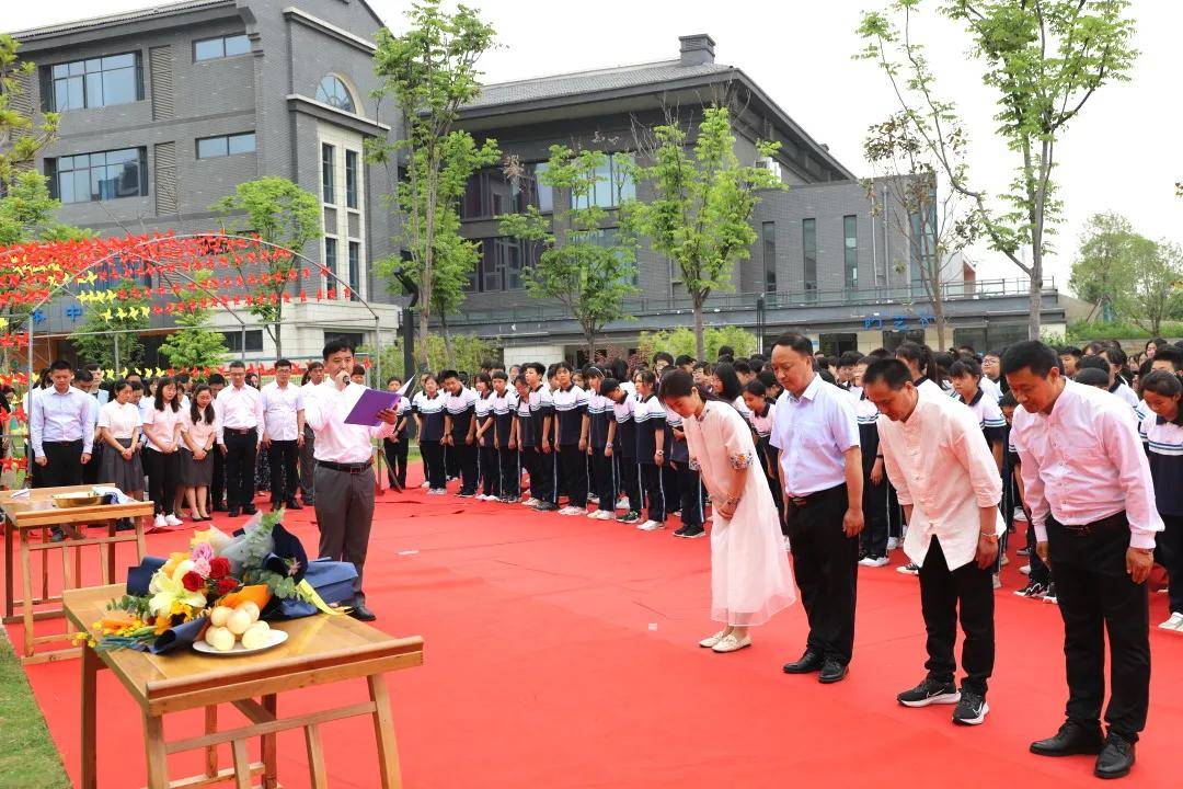 至圣先师,万世师表 | 周口天立学校举行孔子像落成揭幕典礼