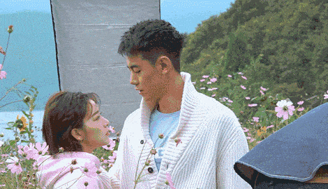 33岁阚清子在分手3年之后终获幸福放下就是救赎新的开始