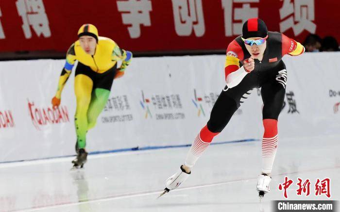 全国速度滑冰冠军赛宁忠岩男子1000米夺冠