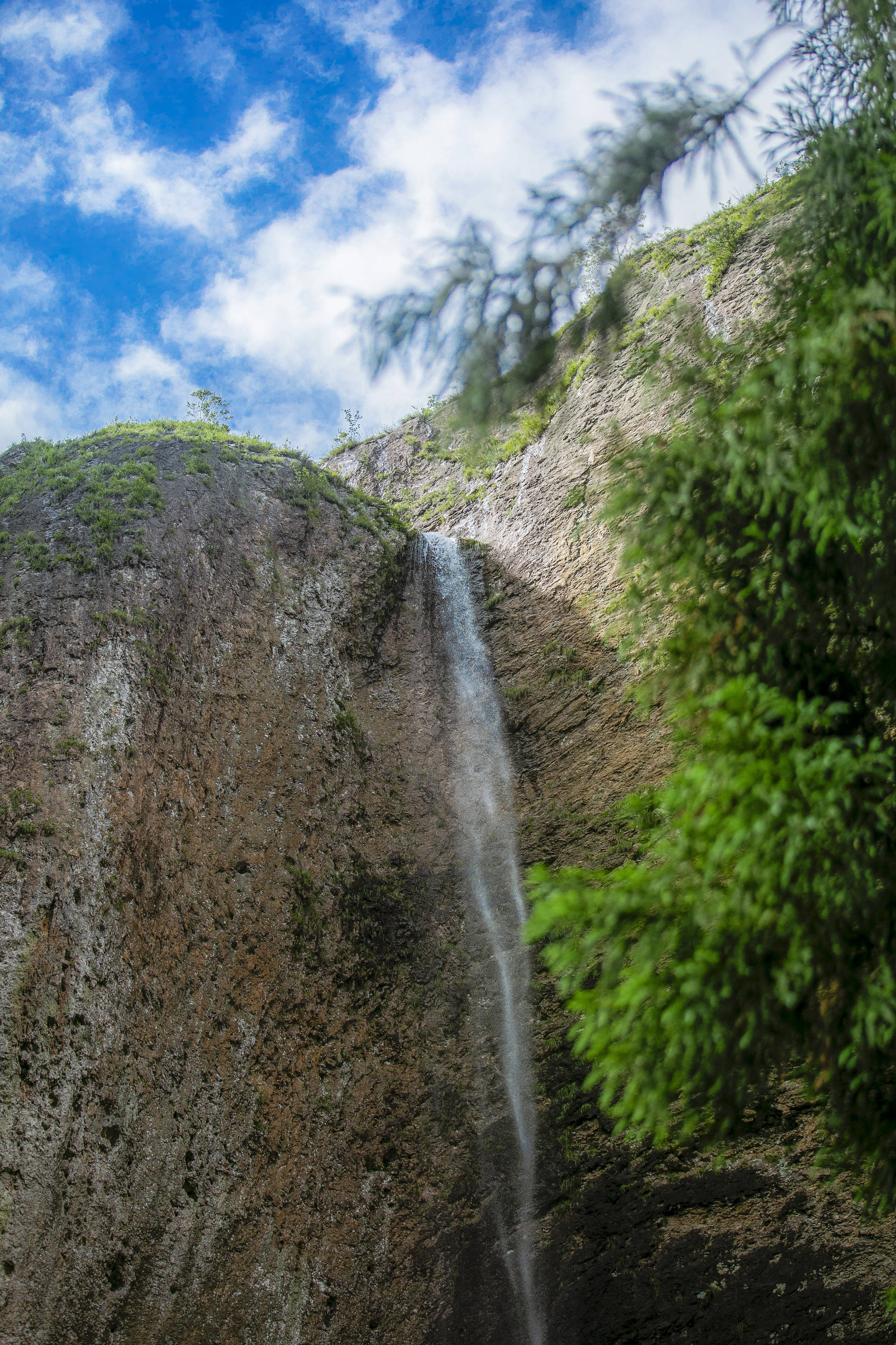 温州有座雁荡山,有山有水有乐园,夏日里的避暑胜地