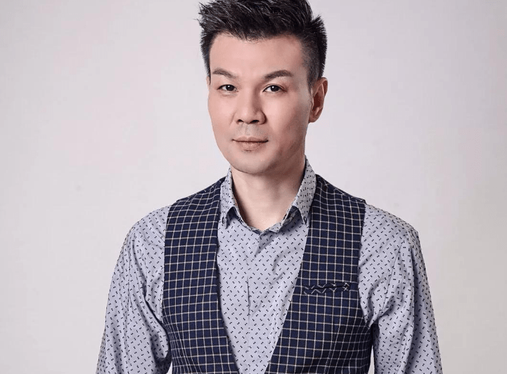 原创从郭德纲为他做配到遭雪藏,消失10年后的李彬,到底得罪了谁?