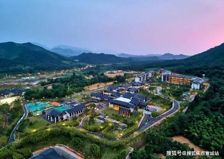 湖州安吉区『港中旅和乐小镇』售楼处电话—售楼处位置—最新房源价格