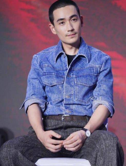 朱一龙寸头造型再惹争议?弯腰驼背状态差,生图被指撞脸光头强?