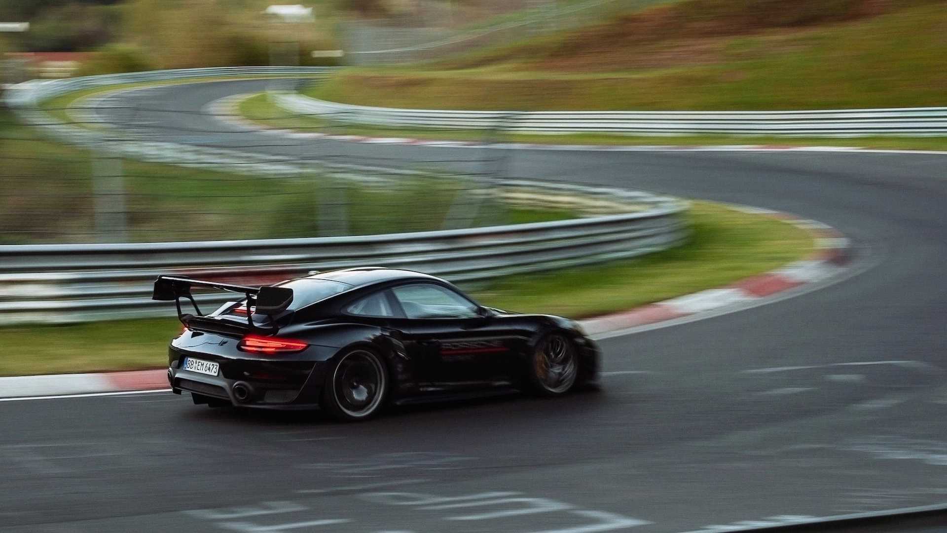 性能更加炸裂击败奔驰旗舰911gt2rs再创纽北圈速记录