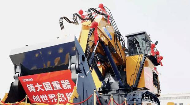 中国第一台700吨超大型液压挖掘机造成,对工业建设帮助多大?