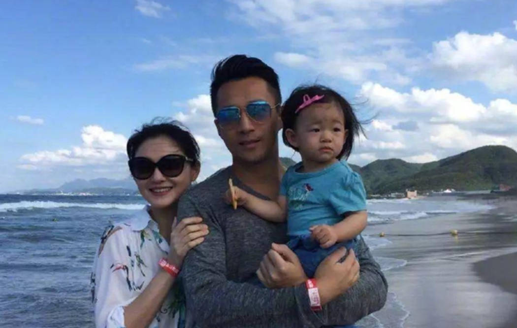 大s婚变,抖出汪小菲和张雨绮,安以轩的往事,小s预言成真了?
