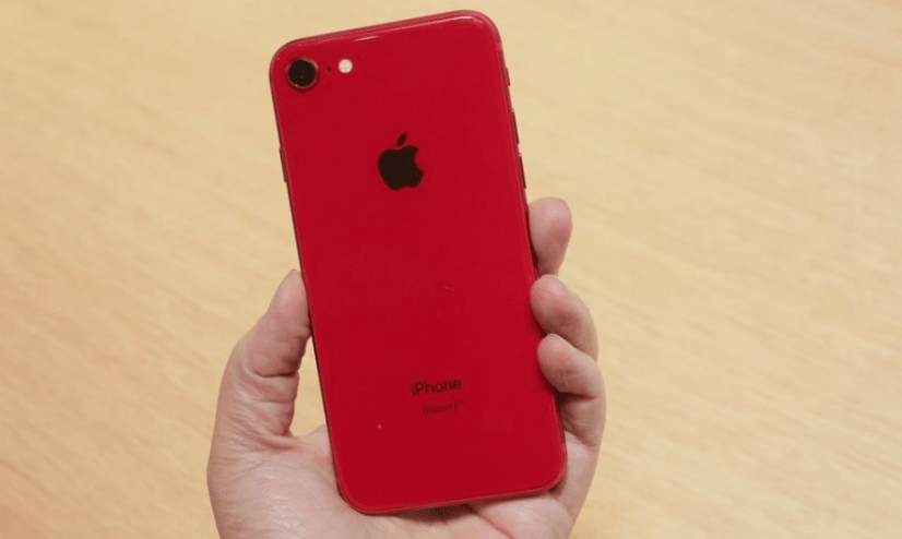 12系列的蓝色和紫色等,曾经在iphone 7和iphone 8系列出现过红色版本