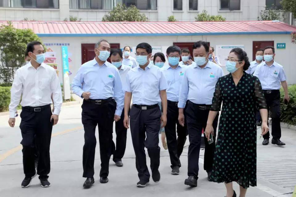 驻马店市委常委常务副市长金冬江莅临我院调研安全生产工作