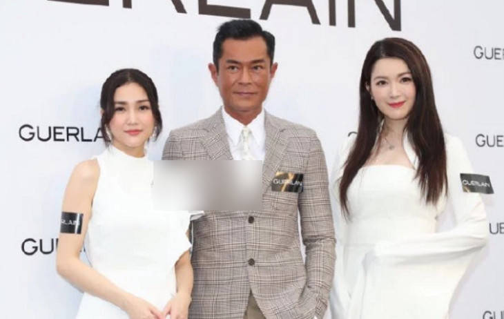 5月20日,香港媒体拍摄了古天乐和谢安琪,苟芸慧两位美女作为某品牌的