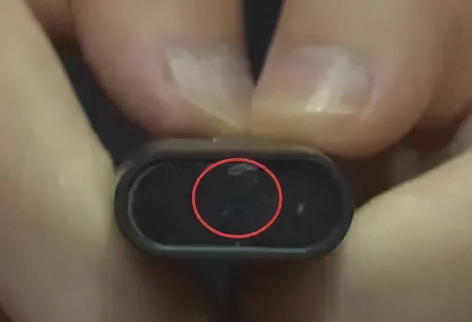 还有这种 针孔摄像头眼镜