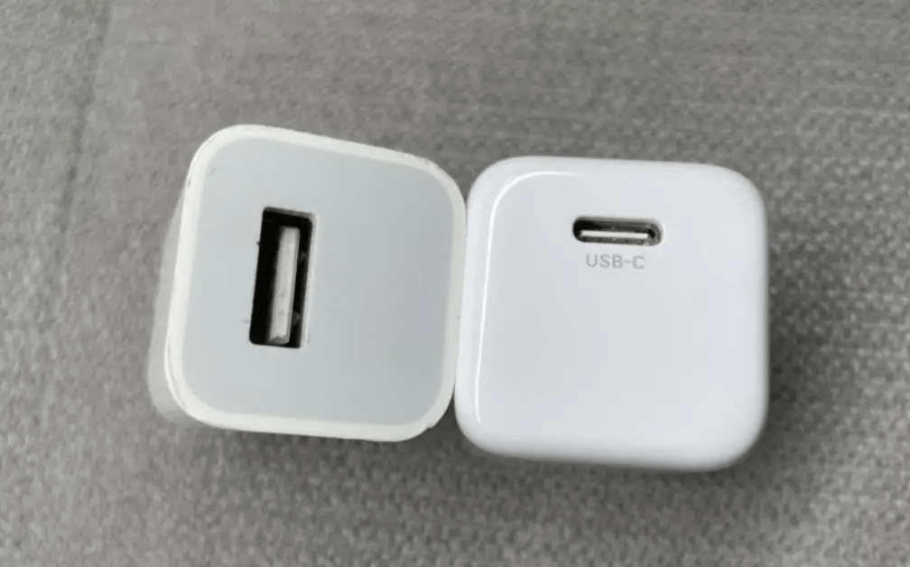 usb-c口 usb-c 接口全称为 usb type-c,这是目前最新的充电接口.