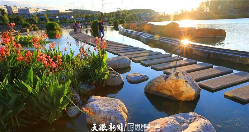 贵阳市太阳湖滨河公园.贵阳市委宣传部供图