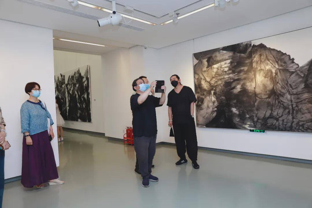 "感知呈现"鞠慧水墨展在中国国家画院美术馆隆重开幕