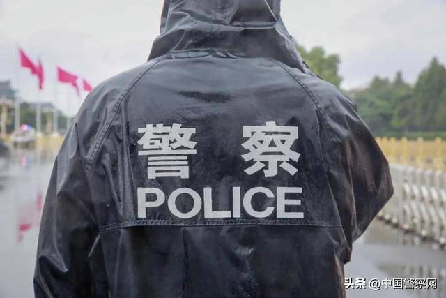 暴雨橙警北京警察逆行记