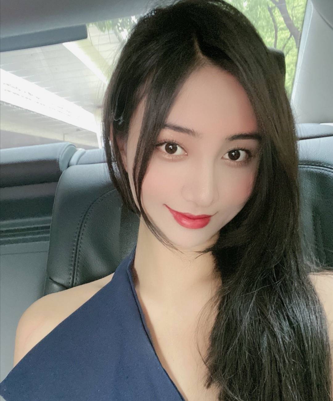 热搜词条叫作安珀wang郭麒麟聊天记录,点进去一看