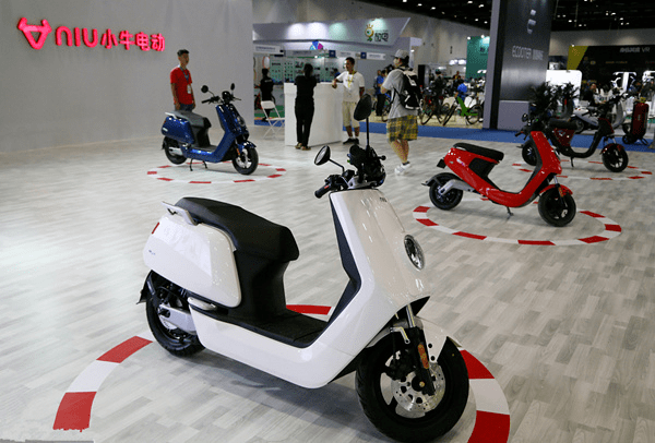 雅迪小牛新老势力交锋,打响电动车4000亿增量市场争夺
