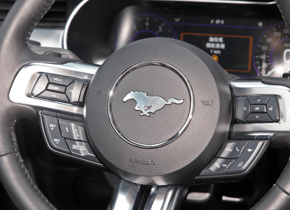 福特野马跑车更新带电磁悬架23t够用了