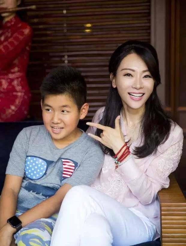 原创娱乐圈中最干净的女星却嫁给了二婚男,至今为何不孕!