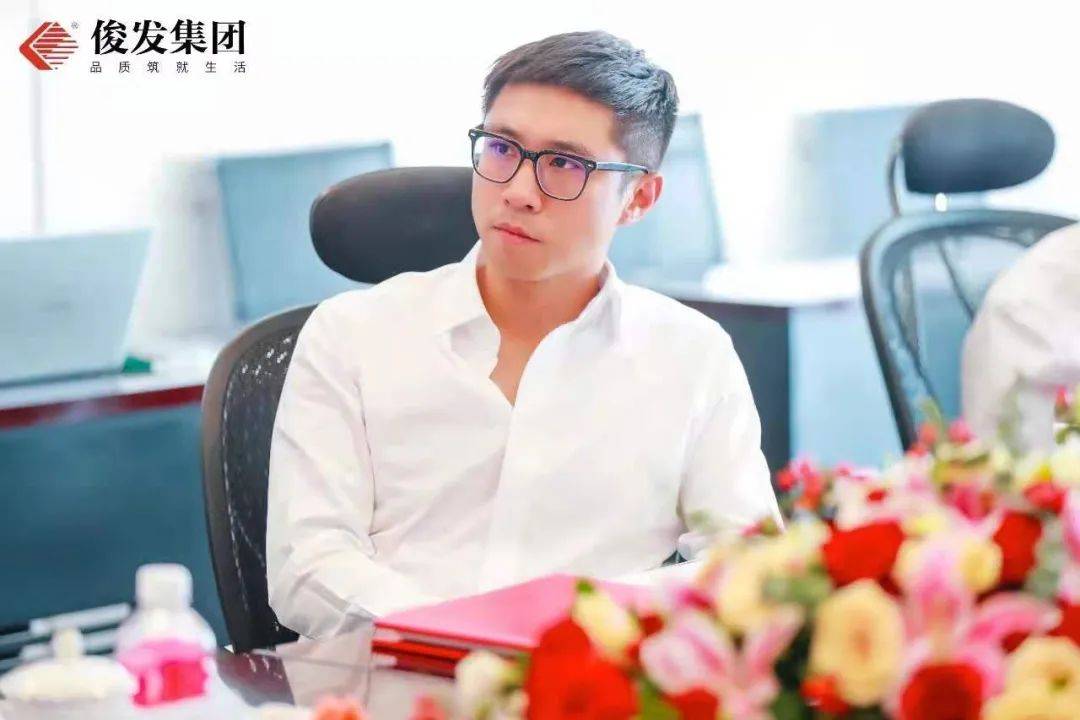 俊发现任董事长李镇廷(来源:俊发官微)