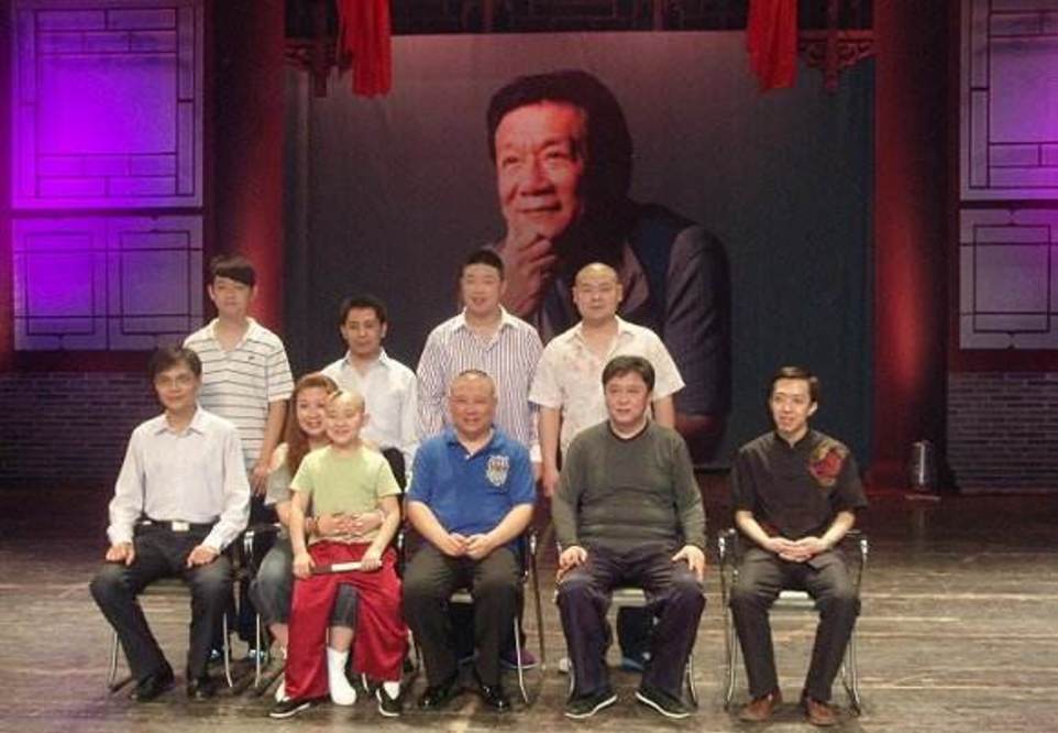 相声演员孙越的妻子被网友调侃是带了假发的岳云鹏福气满满的
