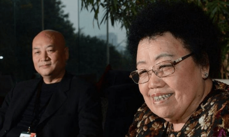 陈丽华首段婚姻并不幸福,直到遇见迟重瑞.