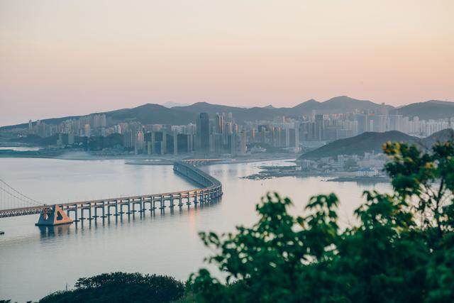 东北最宜居的城市,三面环海风景美,大多数景区不要门票_大连