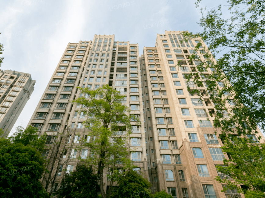 上海法拍房 名都古北 毗邻古北国际社区 豪宅品质 将3208万元起拍