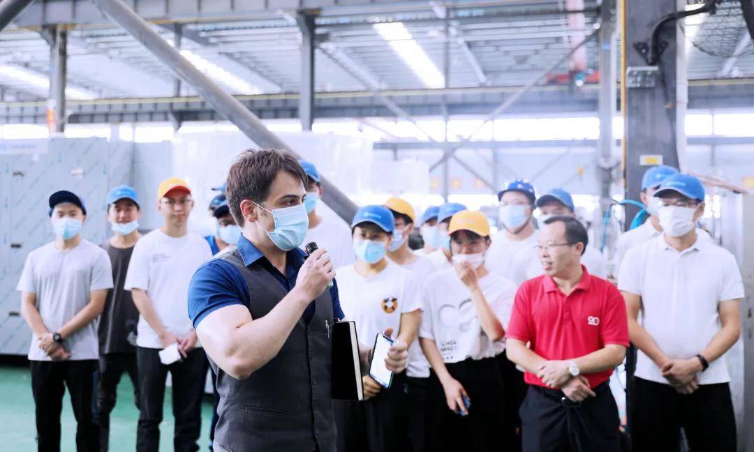 楚天科技执行总裁曾凡云,副总裁肖云红,副总裁田连族,romaco集团长沙