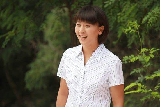 原创孝女闫学晶:送别癌症父亲,给孤独妈妈双倍的爱