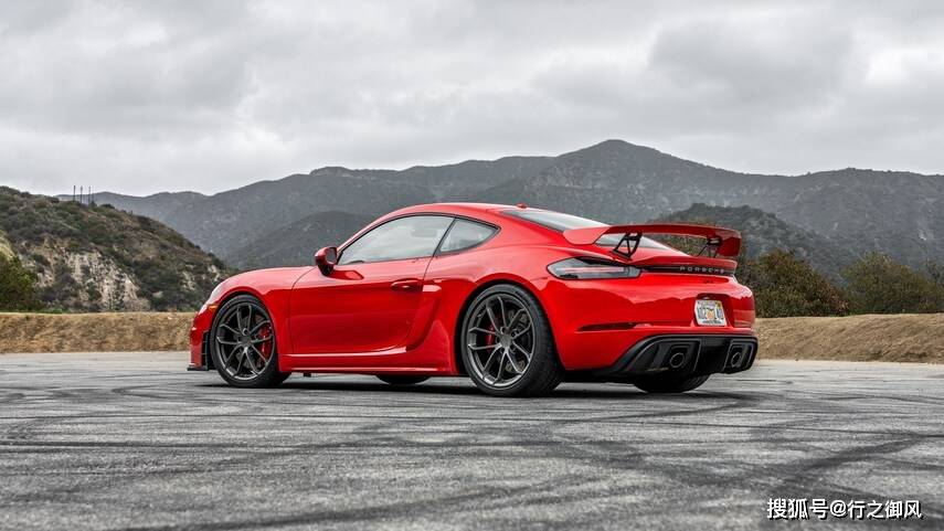 为了更强:2023年保时捷 718 cayman gt4 rs前瞻