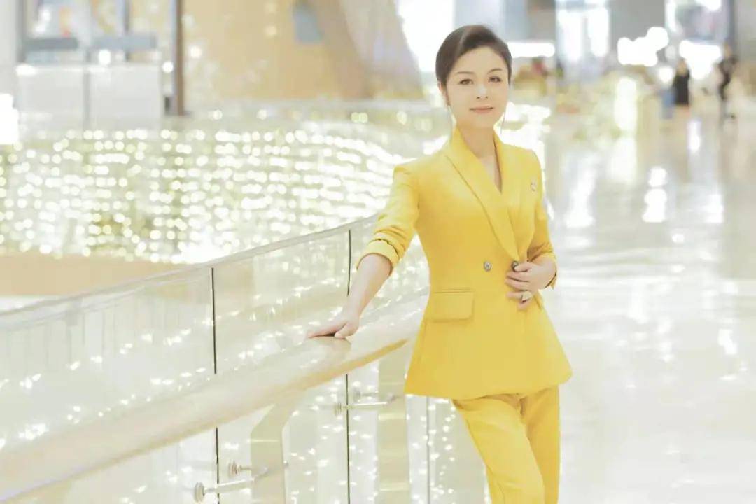 聚尚美蝶变女神之刘香云用心做好自己成为孩子的榜样
