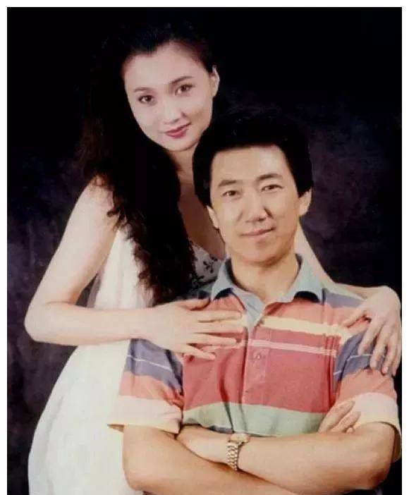 "最美杨贵妃"林芳兵:22岁嫁音乐才子,56岁和儿子像姐弟