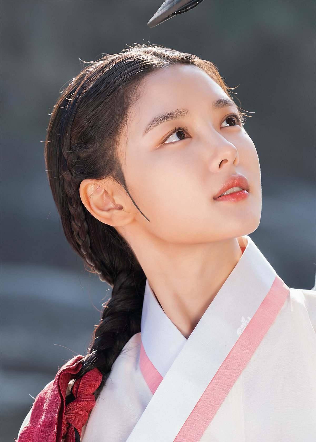 女主造型太美,金裕贞新剧引人期待