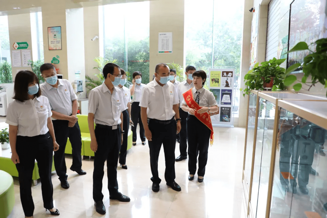 晋城审计中心党组书记李向阳到晋城农商银行调研指导