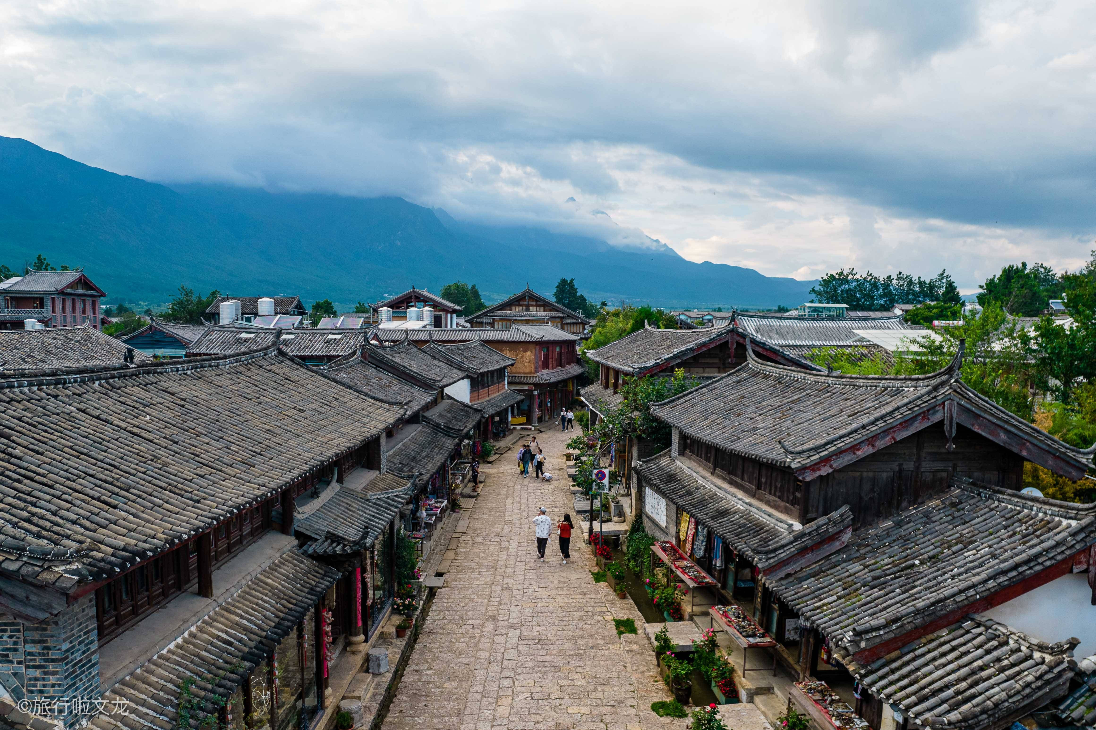 国庆假期去丽江旅游,还是推荐白沙古镇,没有商业氛围文艺十足