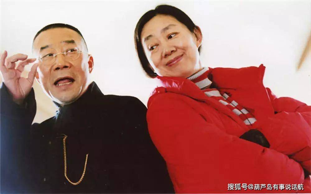 李雪健是于蓝老师的侄子?婚后37年,看他的妻子你就明白了