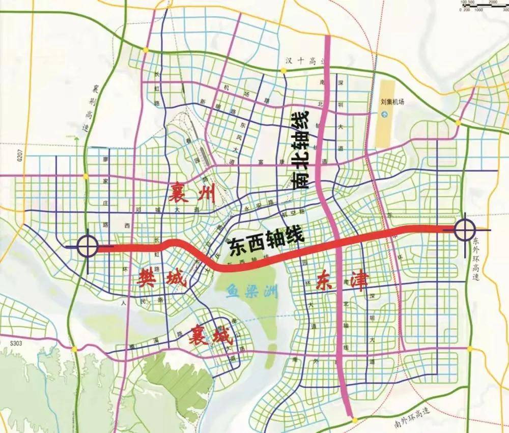 根据规划,东西轴线为双向六车道的城市快速路,全程没有红绿灯,最高