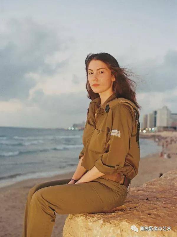 以色列的女兵魔鬼身材真惊艳