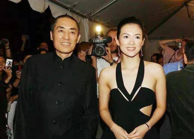 章子怡的豪门恋情其实早前章子怡也有个与歌手恋爱的经历,他就是高枫.