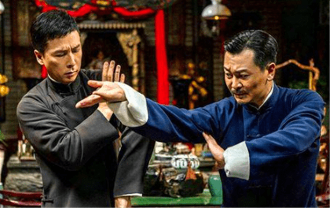 《叶问4》为什么年老有癌症的叶问一招就把年轻气壮的