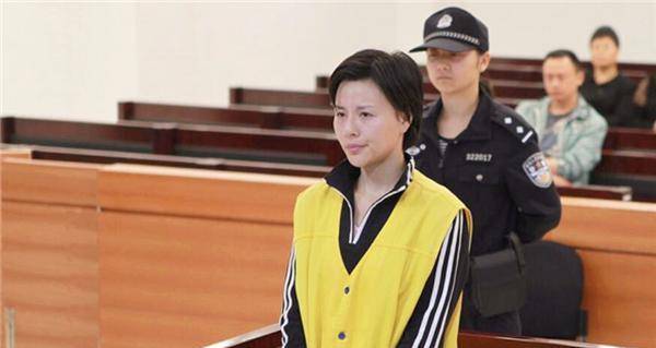 常熟美女顾春芳:4年借17亿"享受生活,还不起后还想整容跑路_金钱