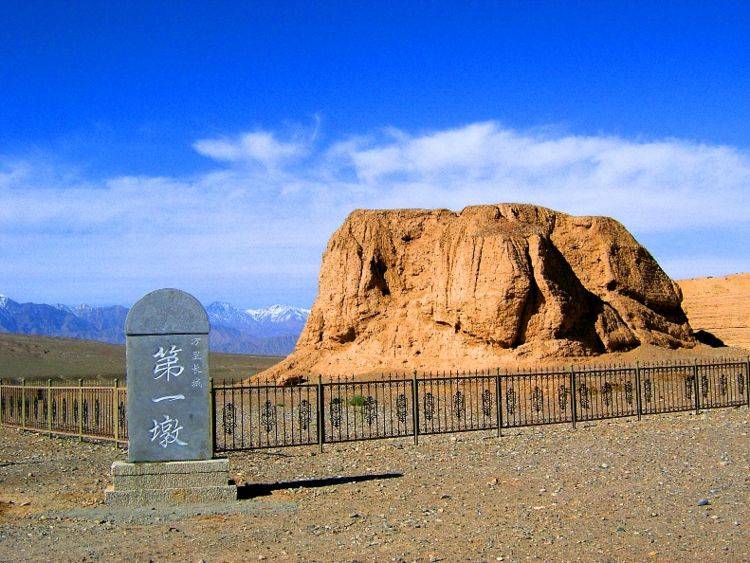 一:嘉峪关文物旅游景区(嘉峪关市峪泉镇),嘉峪关不愧天下第一雄关,在