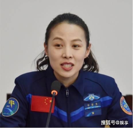 王亚平再探苍穹,分居多年令人心生敬佩_赵鹏