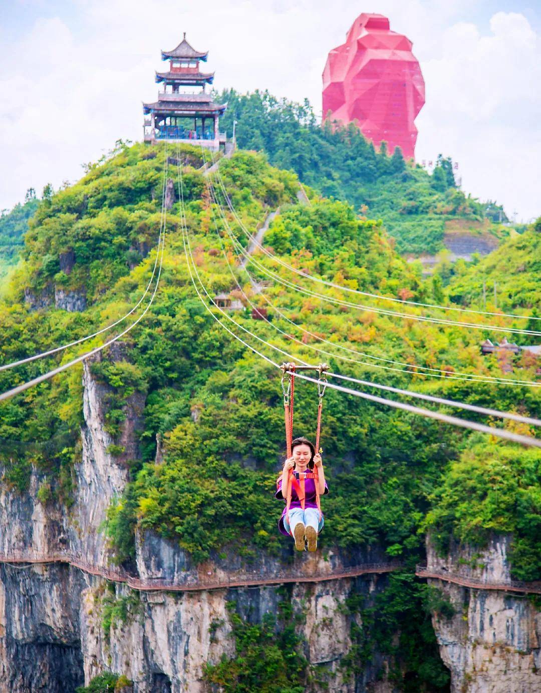 云舍村 寻一个秋高气爽的天气 在朱砂古镇景区 从山头乘溜索滑