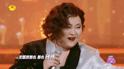 这档节目只做了一季,后来改名为《今夜现场秀》,主持人换成张绍刚